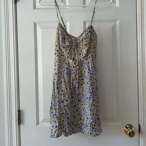 Isabells closet mini cutout floral dress